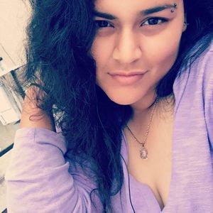 Meet your Posher, Yadira